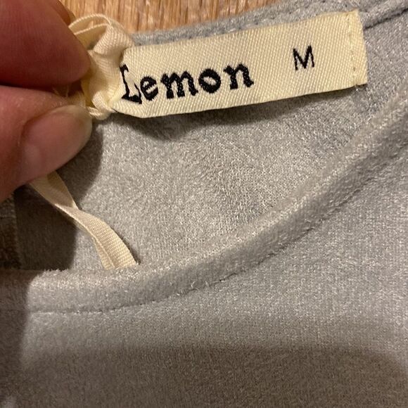 Lemon 🍋 Fashion Women’s Soft Grey Soft Short Sleeve Midi Dress (Size Medium)NWT - Picture 5 of 8